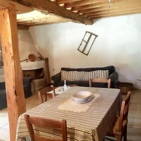 Methira Lefkada