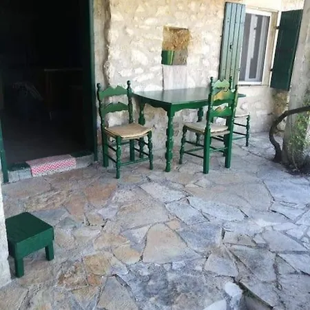 Methira Lefkada * Spanokhorion